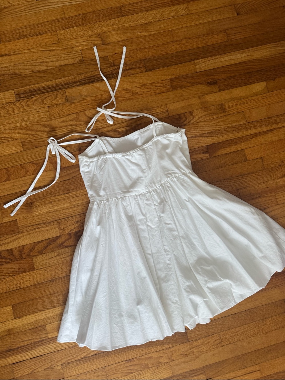 Bubble hem Mini Dress - Picture 5 of 6